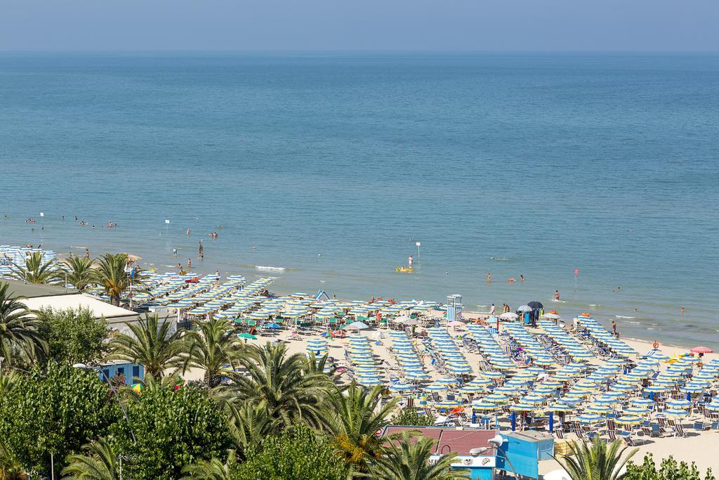 Medi Garden Hotel&Residence Alba Adriatica Luaran gambar