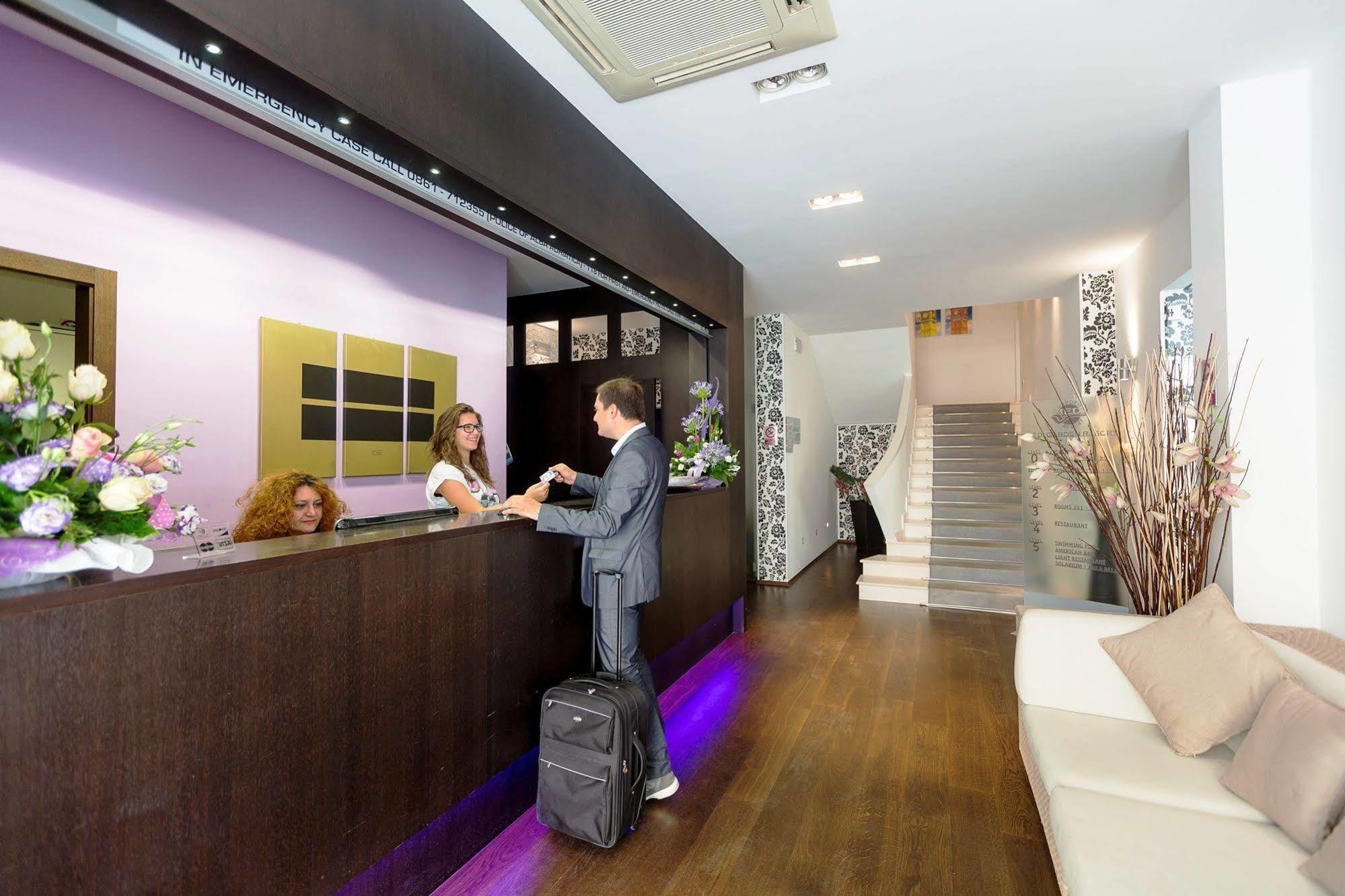 Medi Garden Hotel&Residence Alba Adriatica Luaran gambar