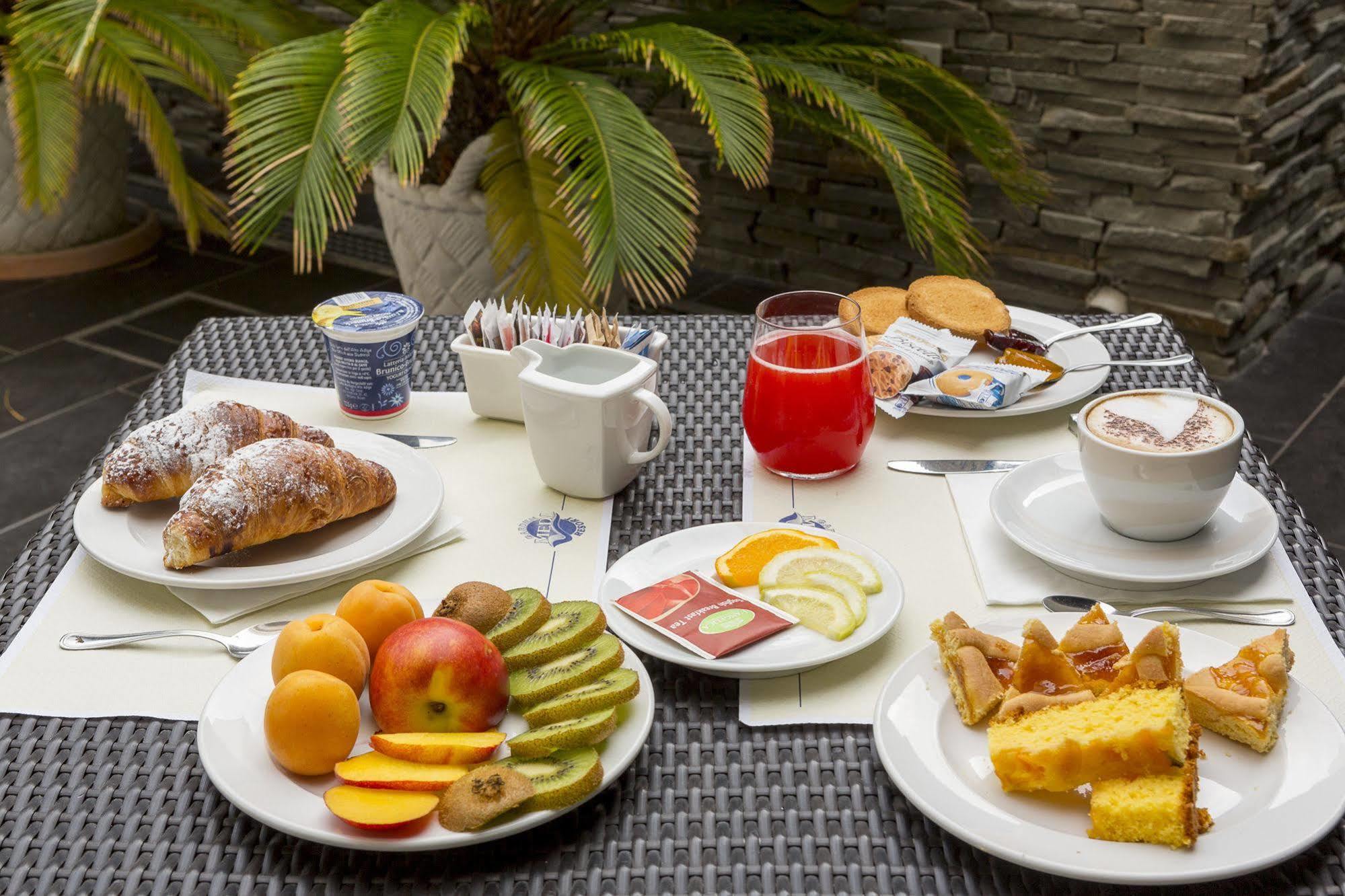 Medi Garden Hotel&Residence Alba Adriatica Luaran gambar
